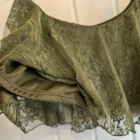 Green Lace Crop Top Size Small - Picture 5 of 5